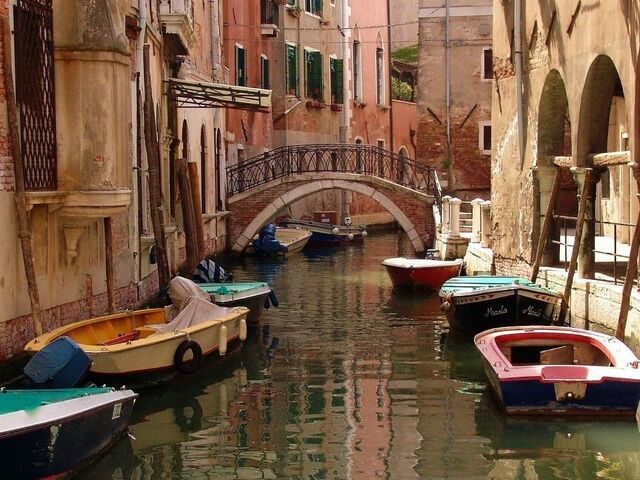 Otobüslü Büyük İtalya ve Yunanistan Masalı Turu